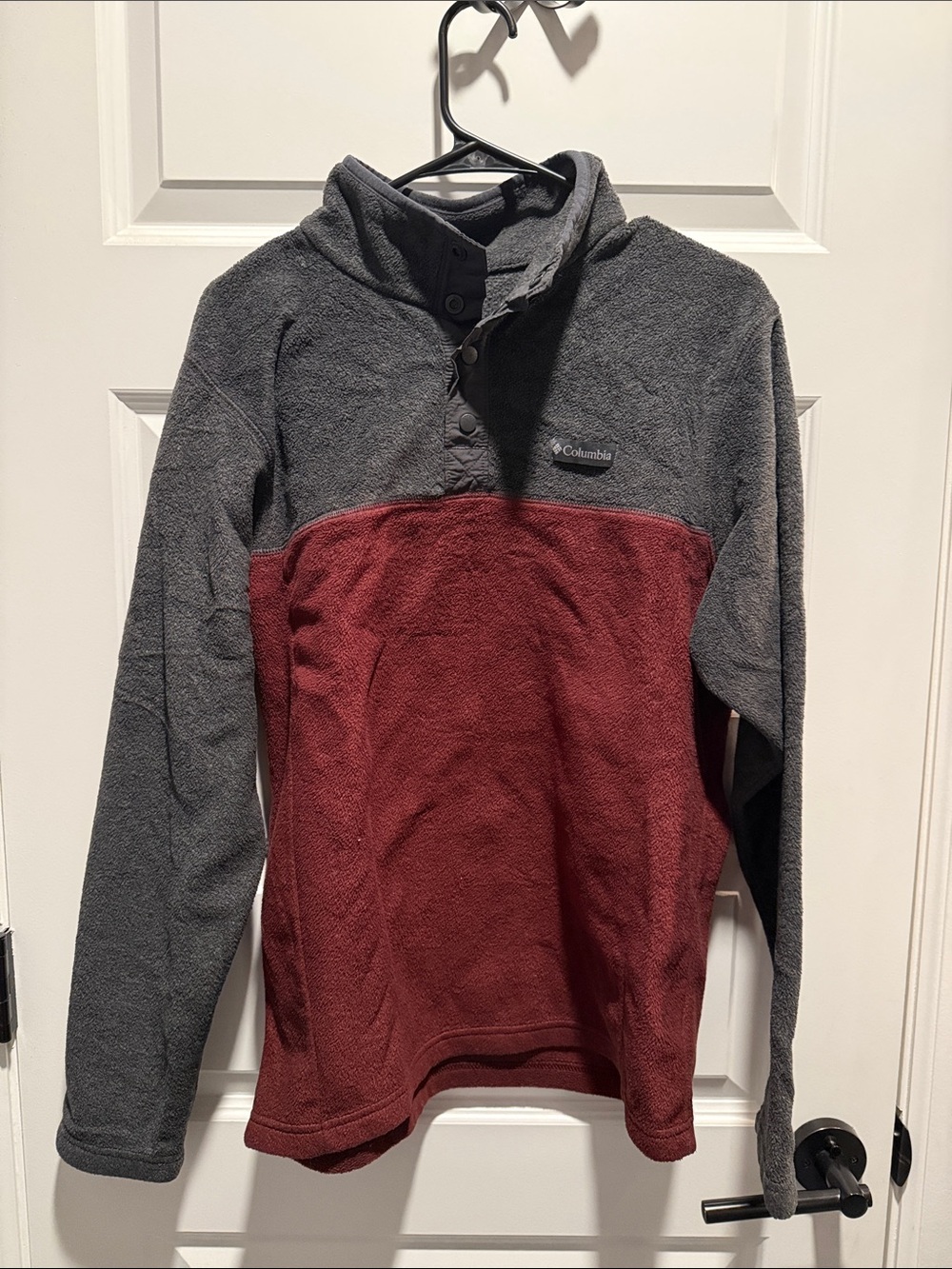 Columbia Men’s Grey and Burgundy Snap-Neck Fleece Pullover